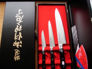 Набор из 3 кухонных ножей Tojiro Gift DP-Giftset-A
