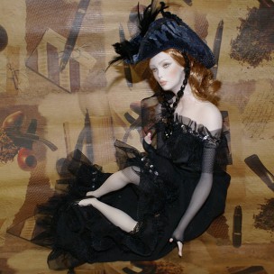 Фарфоровая кукла Лара Marigio 44 см FD1026